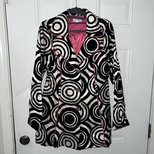 Stylish Black and White Circle Pattern Coat